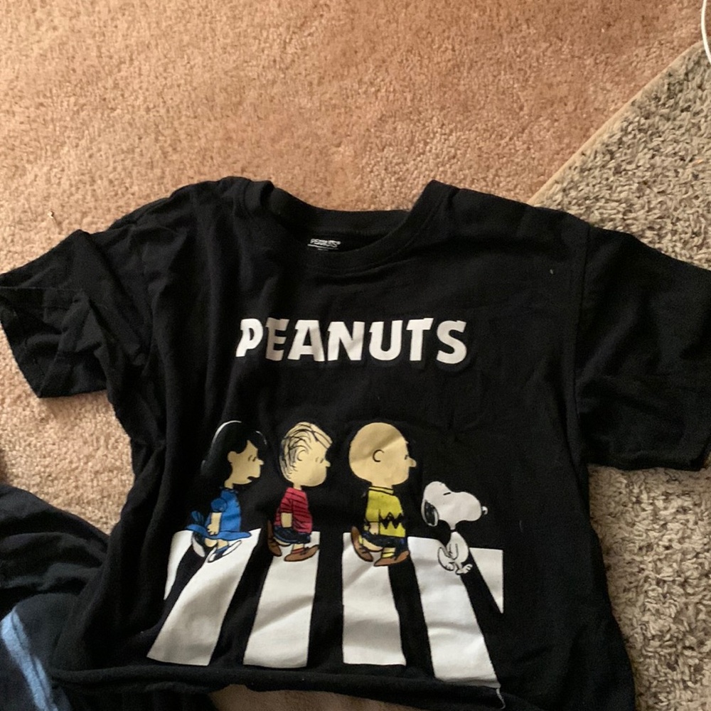 Peanuts Snoopy Charlie Brown crop Abbey Road Tshirt